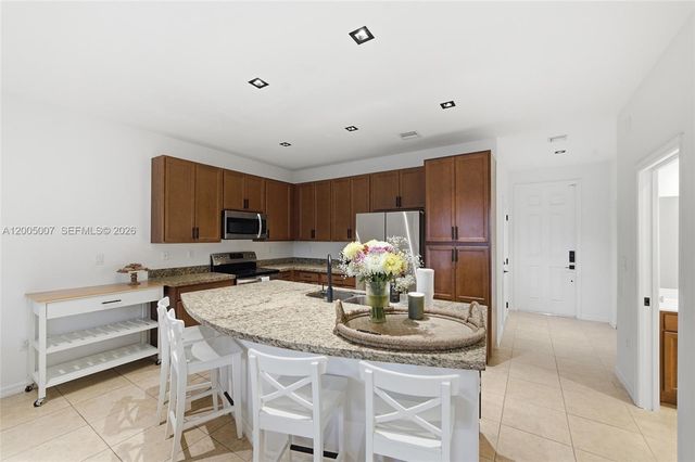 6320 S Station Sq, Davie, FL 33314