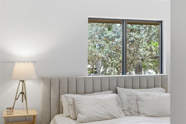 6320 S Station Sq, Davie, FL 33314