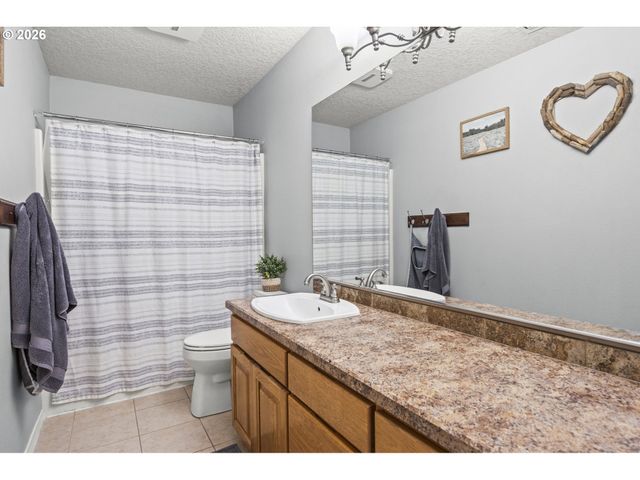 8560 Sw 151ST Pl, Beaverton, OR 97007