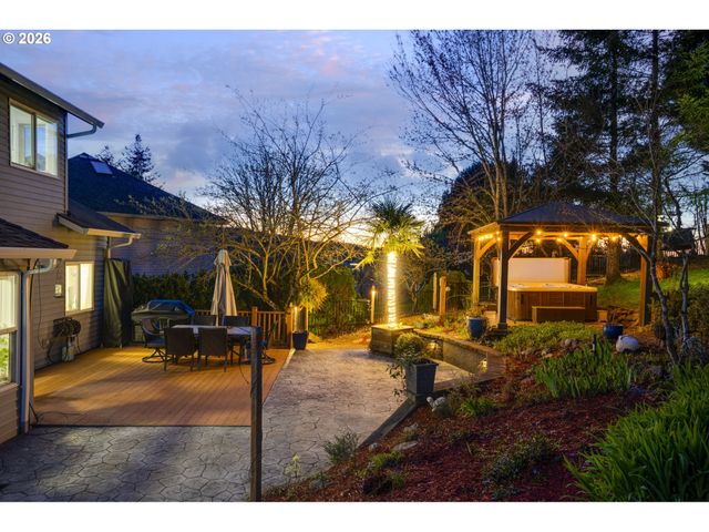 8560 Sw 151ST Pl, Beaverton, OR 97007