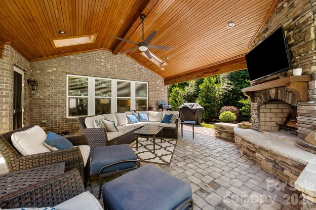 10704 Waxhaw Manor Drive, Waxhaw, NC 28173
