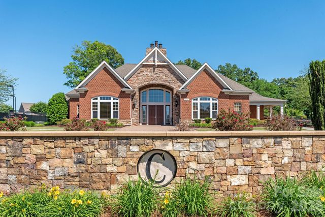 10704 Waxhaw Manor Drive, Waxhaw, NC 28173