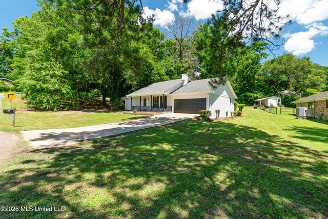 205 Sunset Drive, Petal, MS 39465