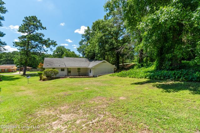 205 Sunset Drive, Petal, MS 39465