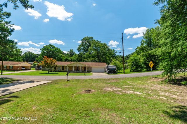 205 Sunset Drive, Petal, MS 39465