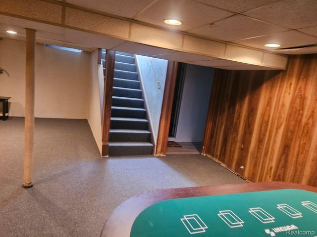 4245 Kiefer Avenue, Warren, MI 48091