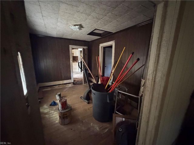1033 Pitchkettle RD, Suffolk, VA 23434