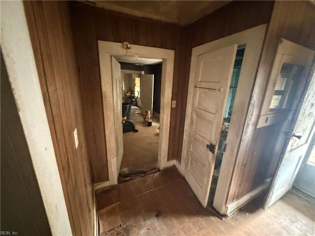 1033 Pitchkettle RD, Suffolk, VA 23434