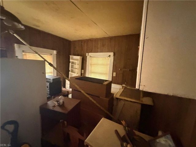 1033 Pitchkettle RD, Suffolk, VA 23434