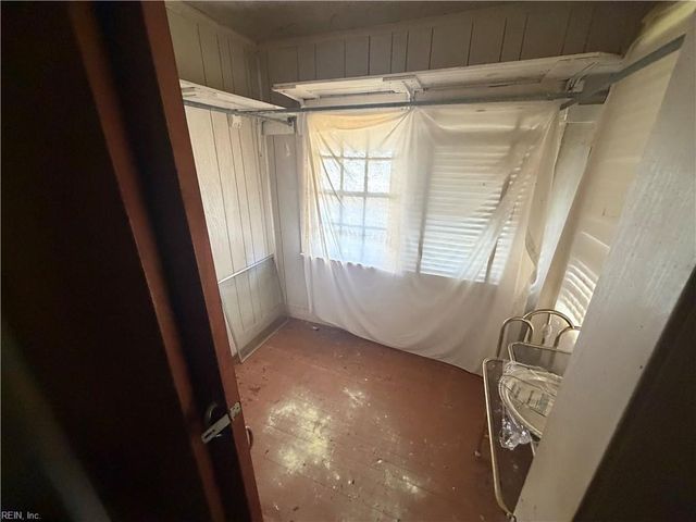 1033 Pitchkettle RD, Suffolk, VA 23434