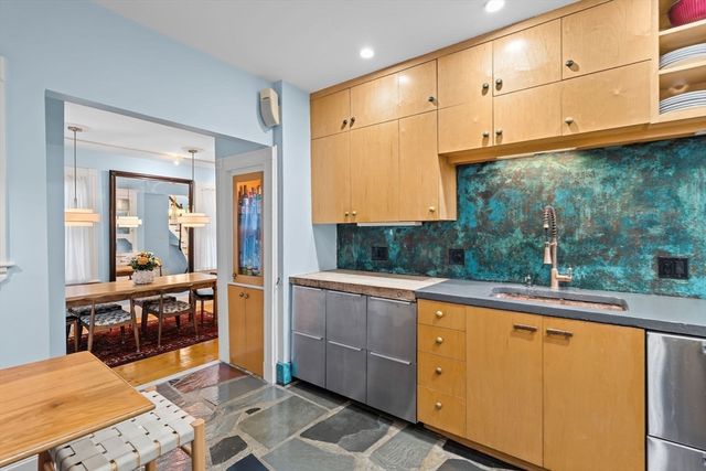 10 Dewolf St 2, Boston, MA 02125