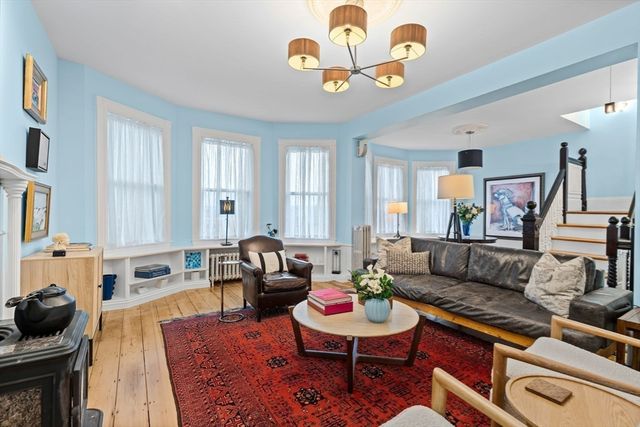 10 Dewolf St 2, Boston, MA 02125