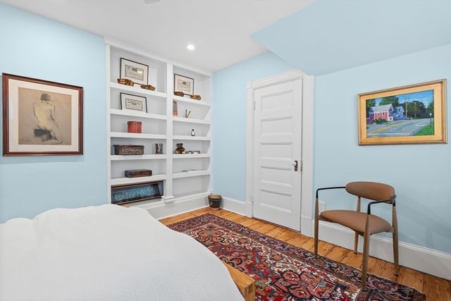 10 Dewolf St 2, Boston, MA 02125