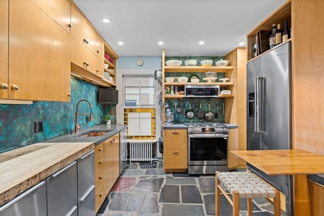 10 Dewolf St 2, Boston, MA 02125