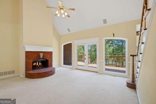 2744 Waters Edge Drive, Gainesville, GA 30504