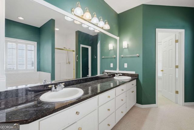 2744 Waters Edge Drive, Gainesville, GA 30504