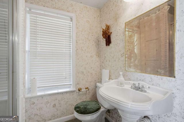2744 Waters Edge Drive, Gainesville, GA 30504