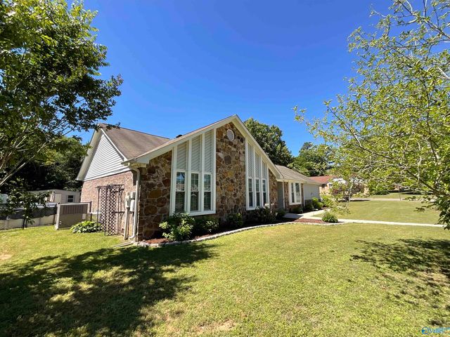 118 Emerald Drive, Harvest, AL 35749