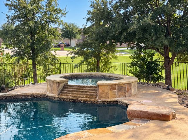 3105 Bridgewater Drive, Little Elm, TX 75068