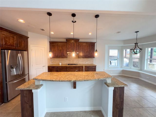 3105 Bridgewater Drive, Little Elm, TX 75068