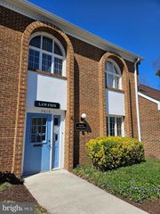7015 BACKLICK COURT, Springfield, VA 22151