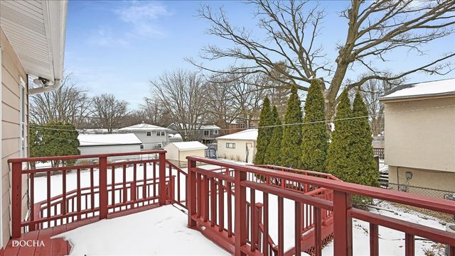 1216 E Elm Street, Wheaton, IL 60189