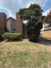 2324 Summer Place Drive, Arlington, TX 76014