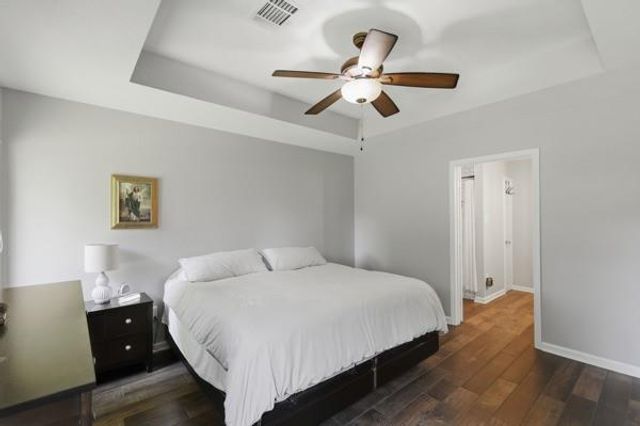 1430 Cedarcrest Lane, Bryan, TX 77803