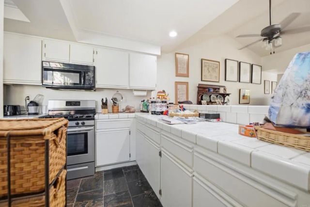 1489 Goldrush Way, Oceanside, CA 92057