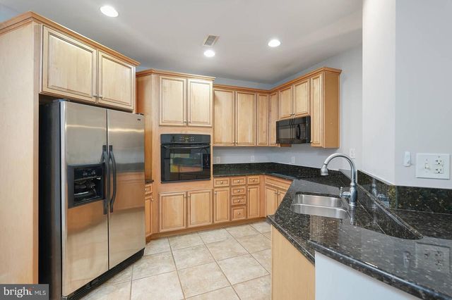 1915 TOWNE CENTRE BLVD #413, Annapolis, MD 21401