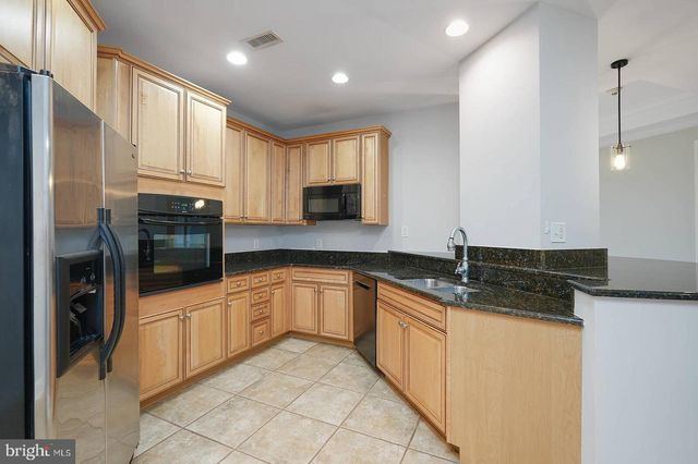 1915 TOWNE CENTRE BLVD #413, Annapolis, MD 21401