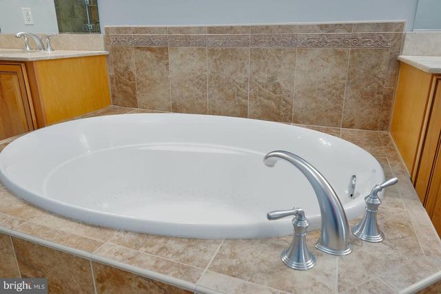 1915 TOWNE CENTRE BLVD #413, Annapolis, MD 21401
