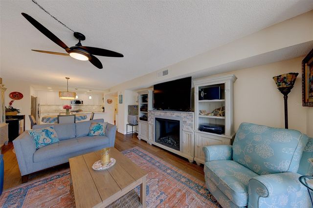 1460 GULF BOULEVARD 305, Clearwater, FL 33767