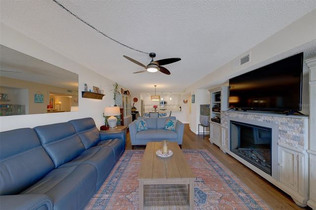 1460 GULF BOULEVARD 305, Clearwater, FL 33767