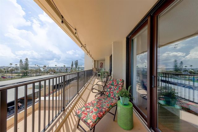 1460 GULF BOULEVARD 305, Clearwater, FL 33767