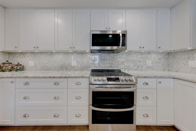 1460 GULF BOULEVARD 305, Clearwater, FL 33767