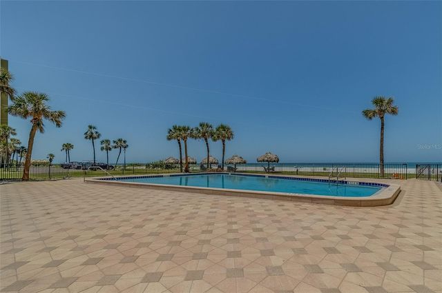 1460 GULF BOULEVARD 305, Clearwater, FL 33767
