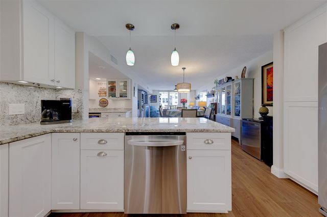 1460 GULF BOULEVARD 305, Clearwater, FL 33767