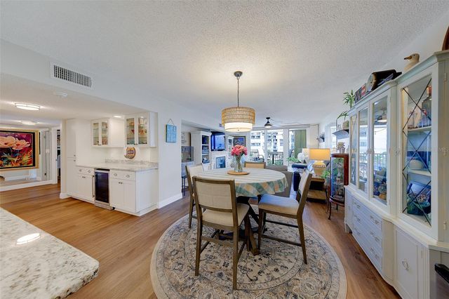 1460 GULF BOULEVARD 305, Clearwater, FL 33767