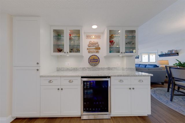 1460 GULF BOULEVARD 305, Clearwater, FL 33767