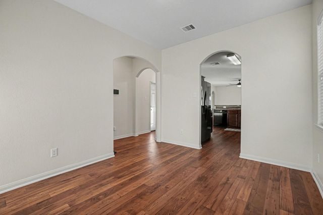 805 Seadrift Court, La Marque, TX 77568