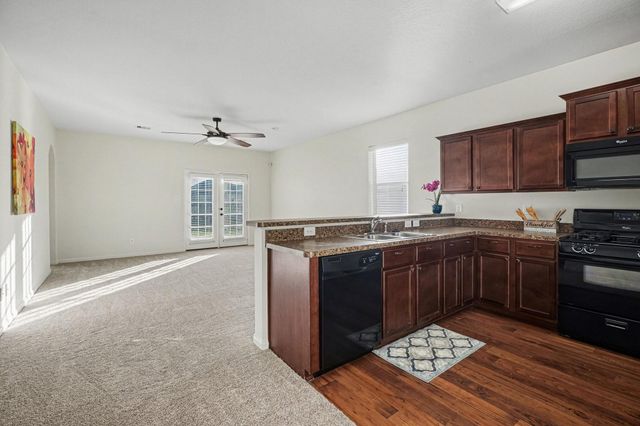 805 Seadrift Court, La Marque, TX 77568