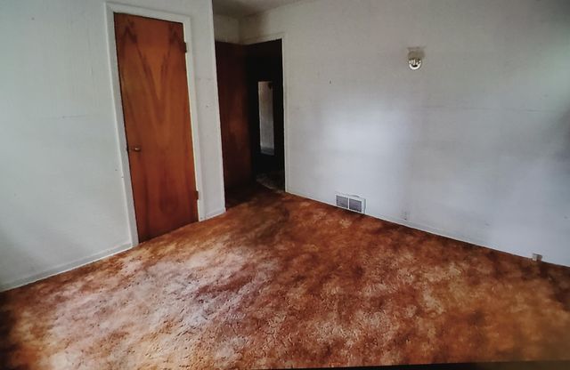 2853 Howard Street, Lake Station, IN 46405