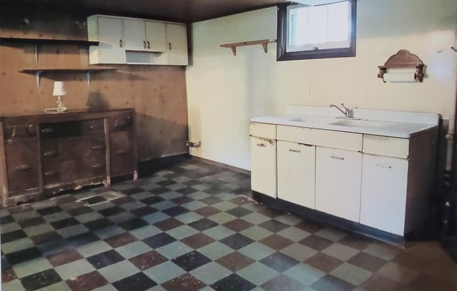 2853 Howard Street, Lake Station, IN 46405