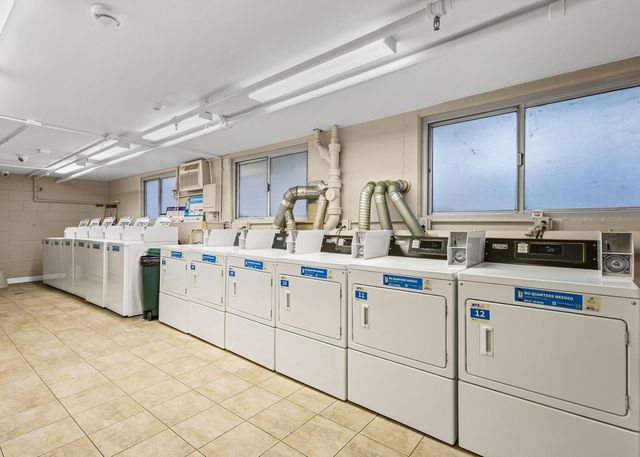 8620 Waukegan Road 408, Morton Grove, IL 60053