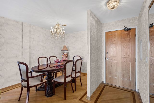 8620 Waukegan Road 408, Morton Grove, IL 60053