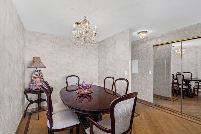 8620 Waukegan Road 408, Morton Grove, IL 60053