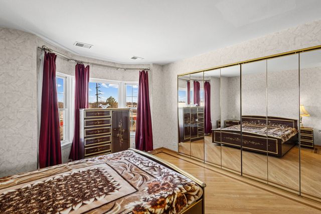 8620 Waukegan Road 408, Morton Grove, IL 60053