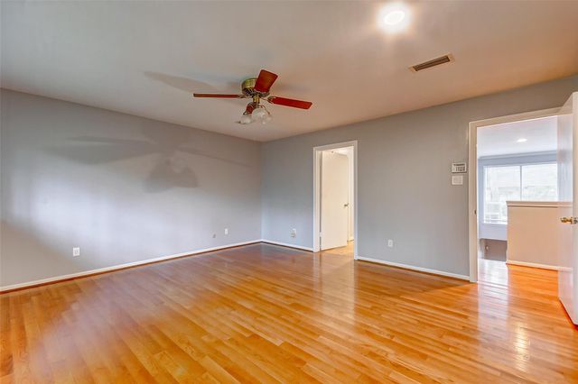 201 Vanderpool Lane 94, Houston, TX 77024