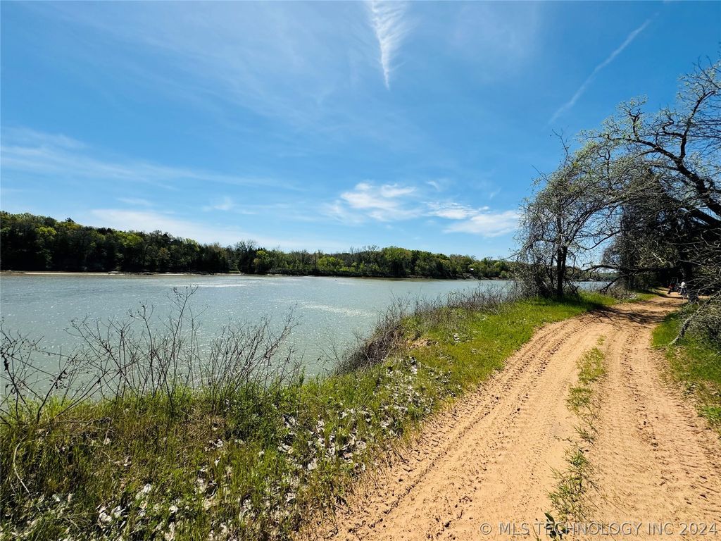 Highway 78, Hendrix, OK 74741
